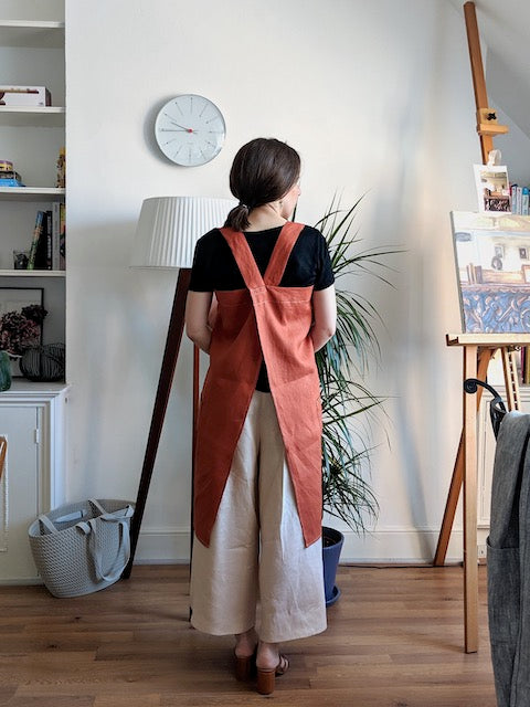 Cross back apron pattern for beginners